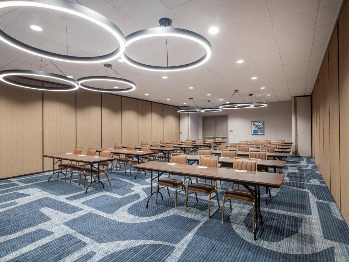 Holiday Chicago O'hare - By Ihg Hotel 3*