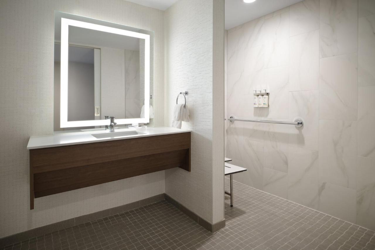 Holiday Chicago O'hare - By Ihg Hotel Rosemont